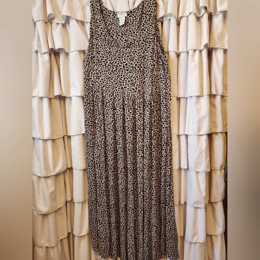 Women's Monroe and Main Summer Leopard Dress Size 3X